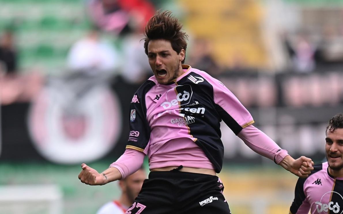 Edoardo Soleri del Palermo calcio festeggia dopo aver segnato un